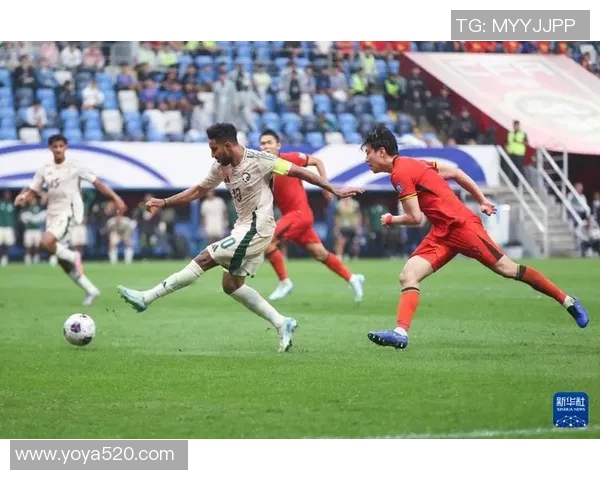 中国球员在国际舞台上崭露头角足球明星的成长与荣耀之路